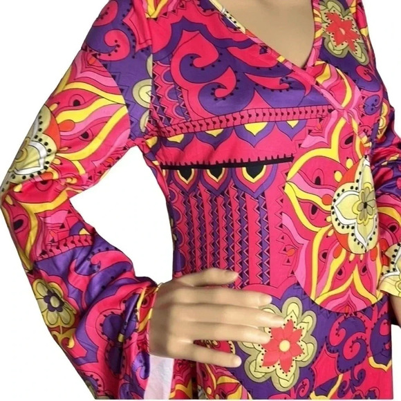 Disco vibe Dress ,M. artsy,floral,Bell sleeve,60’s vibe ,colorful ,cosplay EC - Picture 4 of 8